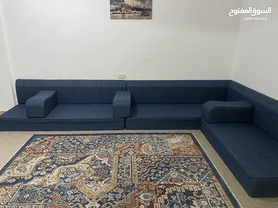 طقم فرشات للبيع شبه جديد