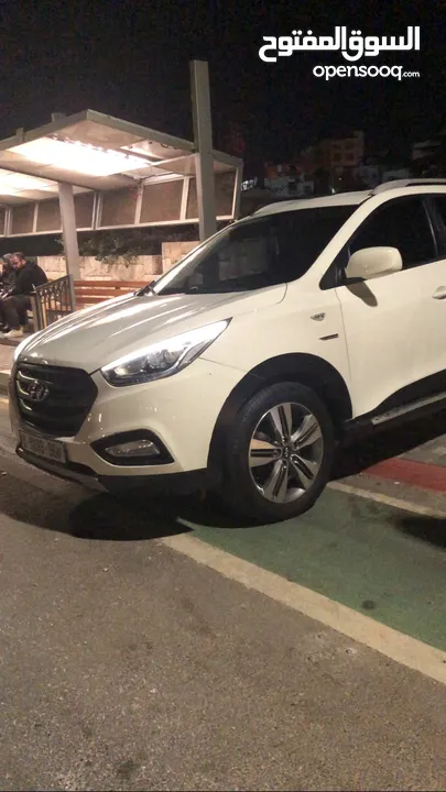 بوز 2014 Tucson 2012 للبيع