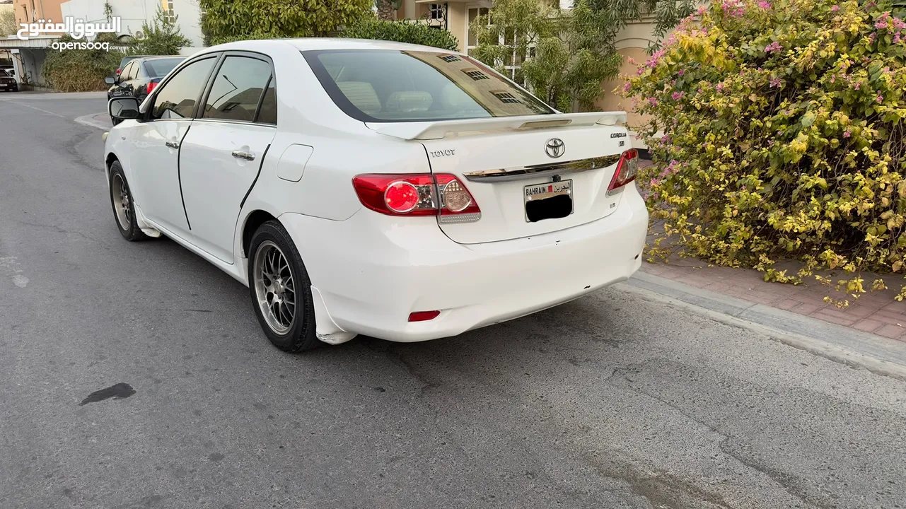 Toyota Corla 2013 is very clean, clean the car in Bahrain للبيع تويوتا كورلا موديل 2013