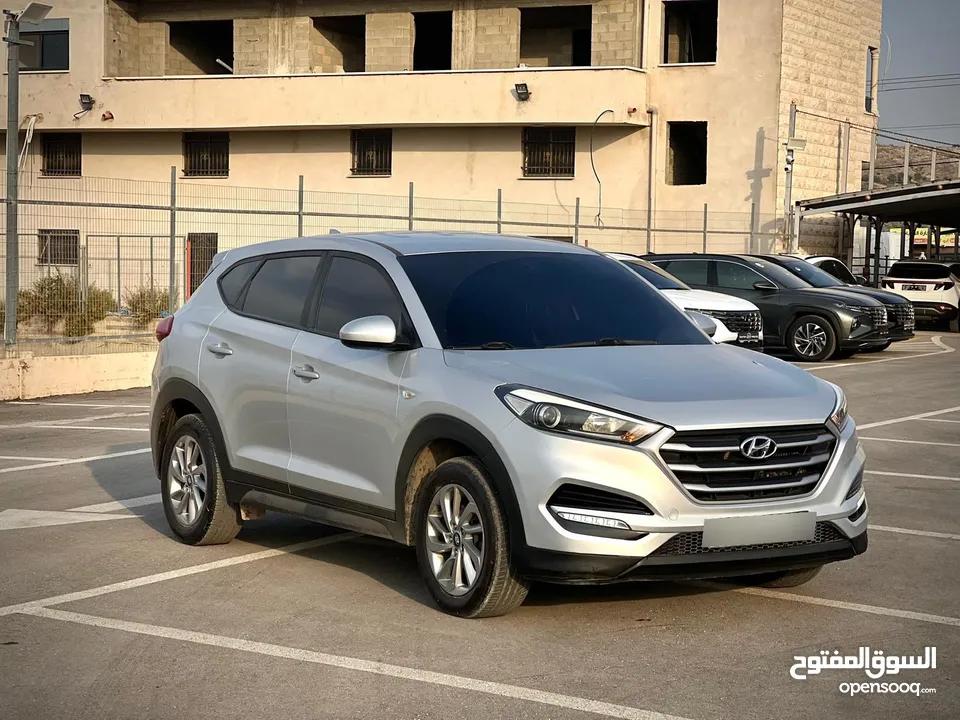 هونداي توسان/2017  فل بدون فتحة سقف 4x4