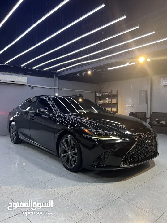 Lexus ES 350 FSport 2019 حادث السيارة بسيط جداً