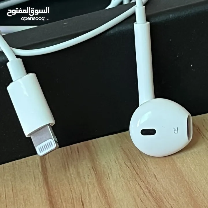 ايفون 13 pro max باللون المميز والنادر اللون الزيتي جهاز لا مفتوح ولا مصلح 256g البطاريه 87