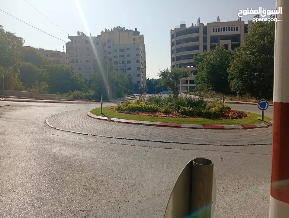مكتب للبيع بجانب مجمع البساتين/نابلس