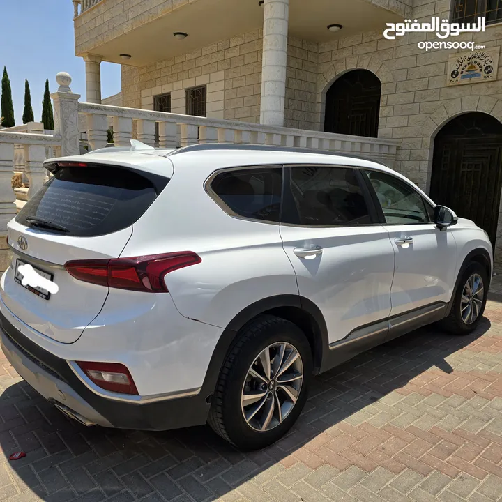 سانتافي 2019