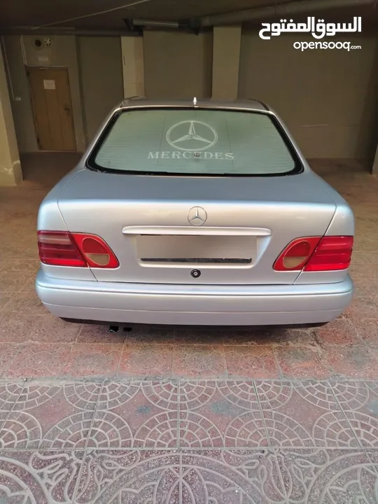 مرسيدس بنز e200 للبيع