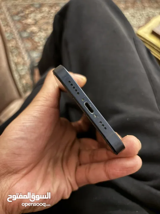 iPhone 12  64GB  استعمال شخصي