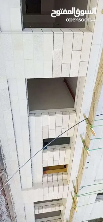 كحيل حجر  وتنظيف الصاروخ بالقذق الرملي او الصاروخ وصيانة المباني القديمة وعزل الحجر بماء الزجاج
