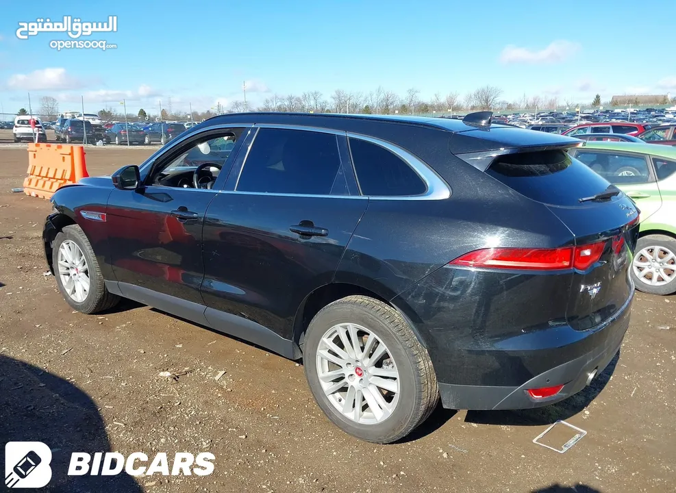 Jaguar F pace 2017