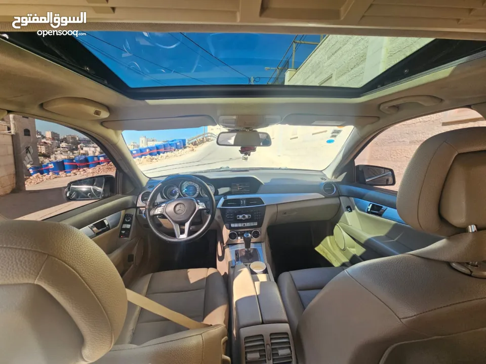 مرسيدس.  C200 فللللللللل مع. فتخه. بويه. شركه. بسعرررر حرق حرق