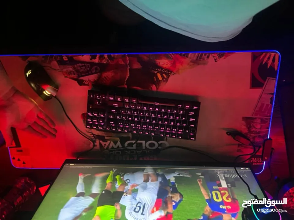 Mouse pad rgb للبيع استعمال يوم واحد بس