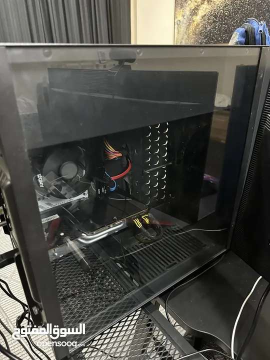 Almost full new pc ryzen 5600 rx 5700 xt 32gb ram 3.25tb storage اقرأ الوصف