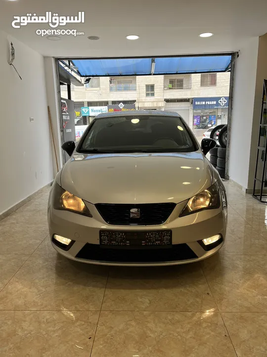 Seat ibeza2018-17 جير عادي  مطور 1200 5غيار فحص ممتاز  وسعر مناسب السيارةحلوة ومش مهيونة الله يبارك