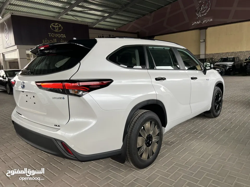 TOYOTA HIGHLANDER LIMITED ( معرض الحضر )