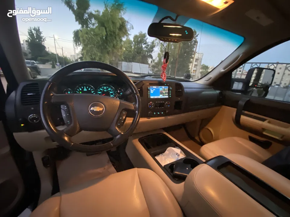 Chevrolet Silverado 2500 HD 4X4 6000 CC Clean Title
