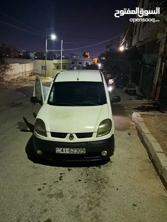 رينو فان بنزين 2005