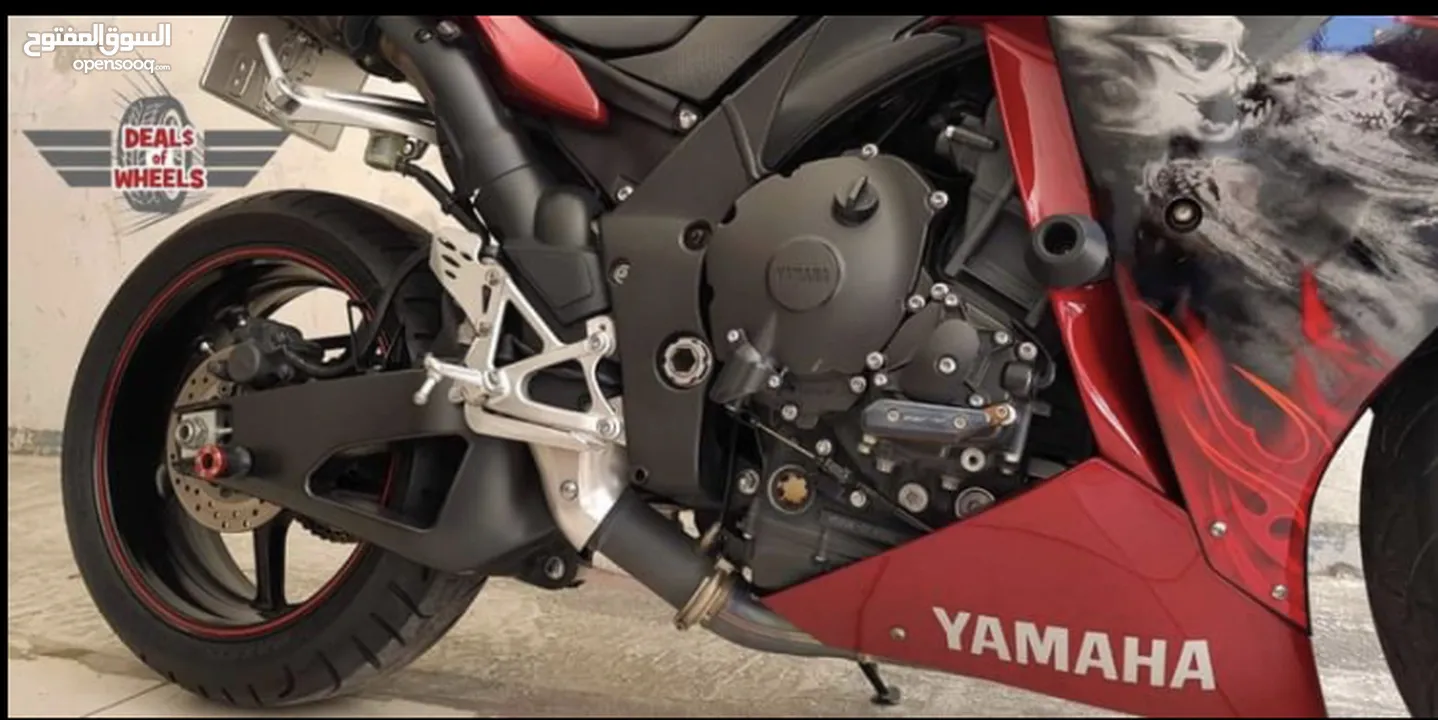 للبيع او للبدل على سيارة  yamaha R1