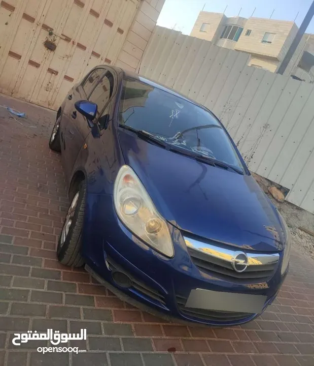 اوبل كورسا  2008 محرك1400 جير عادي  السيارة  مش ناقصها اشي للبيع او البدل ع اتوماتيك اشي مرتب