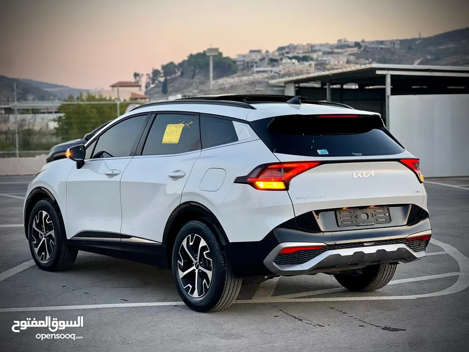 كايا سبورتاج  2022 فل الفل فتحة سقف  2x4 ///240Hp بنزين + كهرباء  ( Haybrid) 1600cc