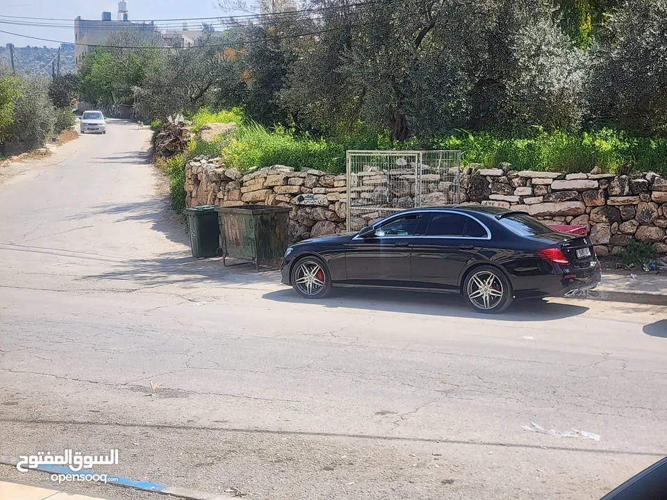 مارسيدس e220d  amg بحالة الشركة