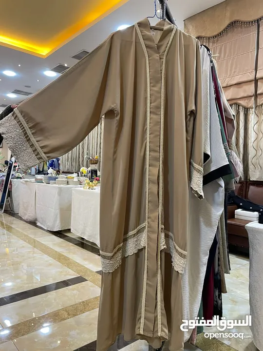 عبايات صيفية بأسعار منافسة