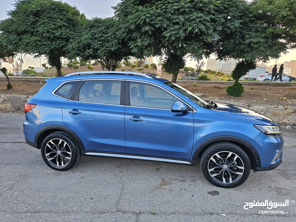 بسعر مغري MG RX5 2020 بحالة الجديدة تماما وارد وكفالة الوكالة فل الفل أعلى صنف فحص 7 جيد واوتوسكور A