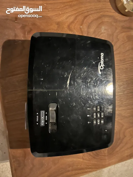 OPTOMA Compatible DH351 Projector  بروجيكتور للبيع بحالة ممتازة جدا كامل مو ناقصة اشي FHD 3600Lm