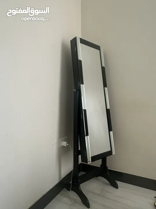 مرايا مع خزانه للاكسسوارات mirror with accessories storage