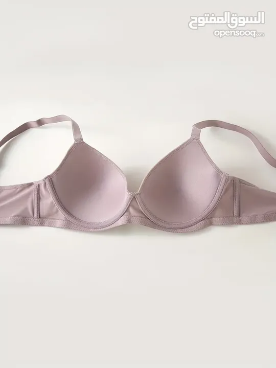 women bras available all sizes contact me