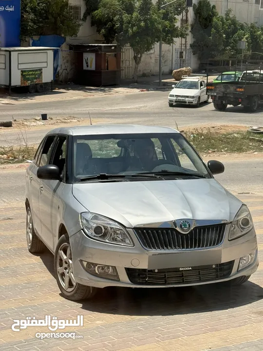 سكودا فابيا 2012