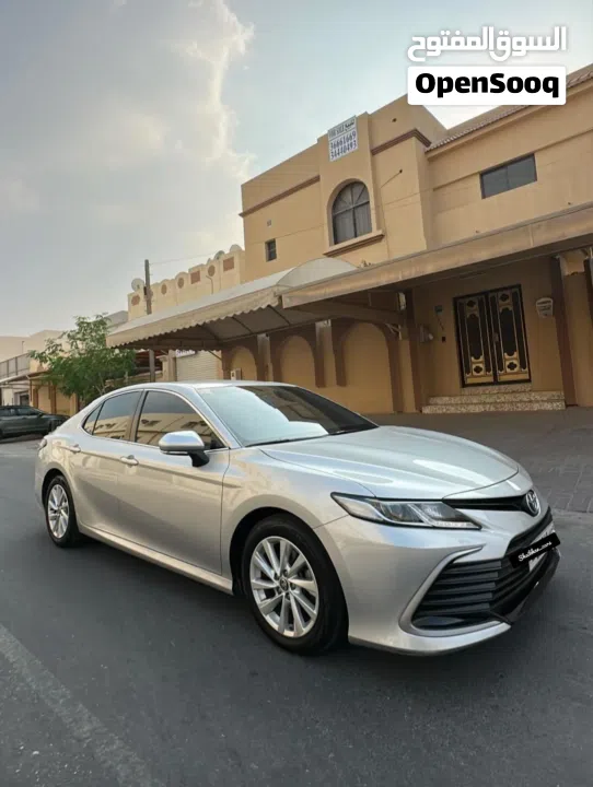 Toyota Camry LE - 2021