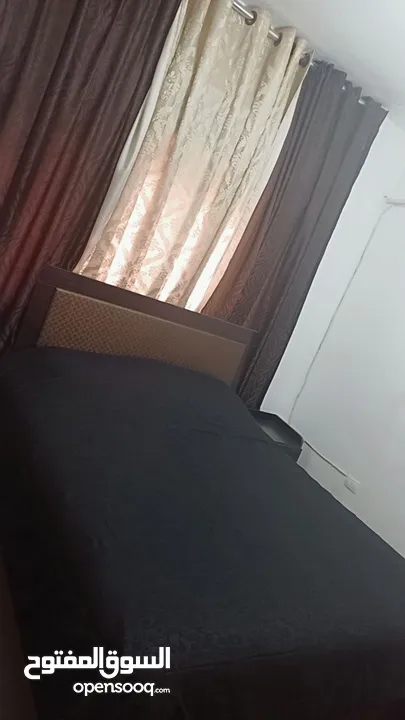 غرفه نوم بحاله جيده للبيع