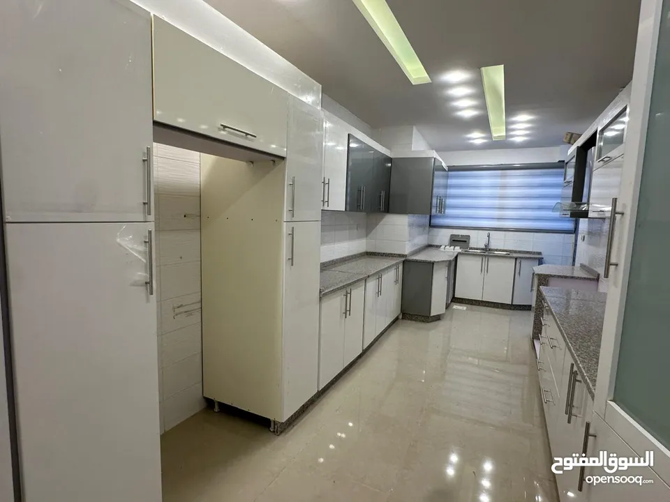شقة مفروشة للايجار في ضاحية الأمير راشد  ( Property 38398 )-174903462