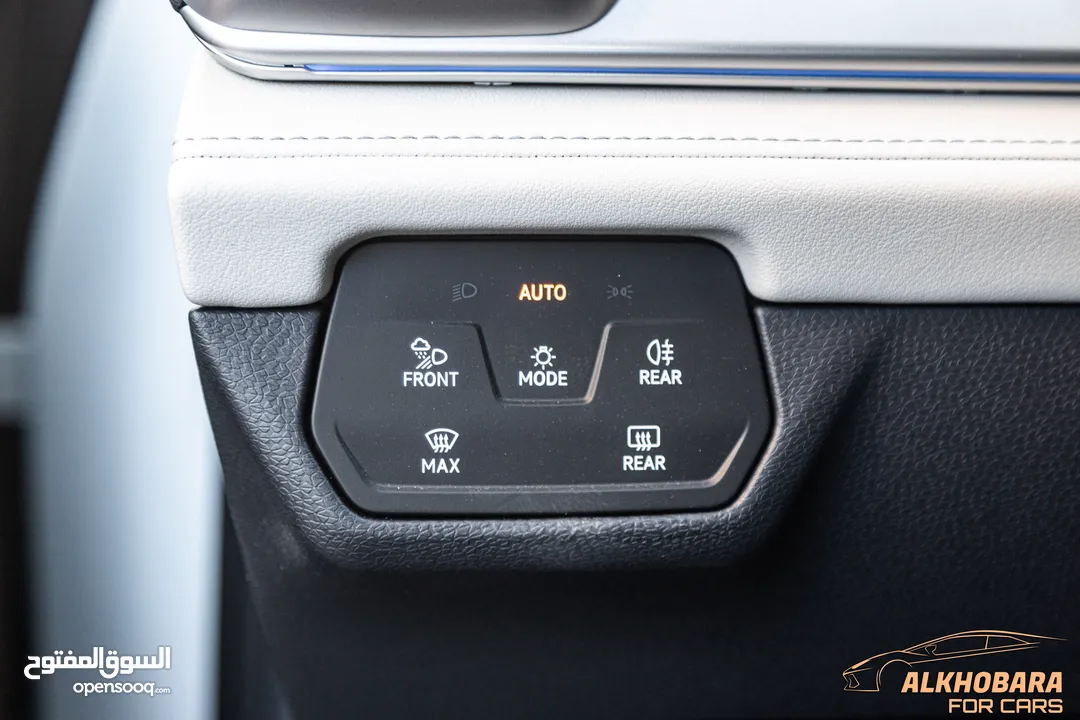 Volkswagen ID6 Crozz Pro 2024 Piano black