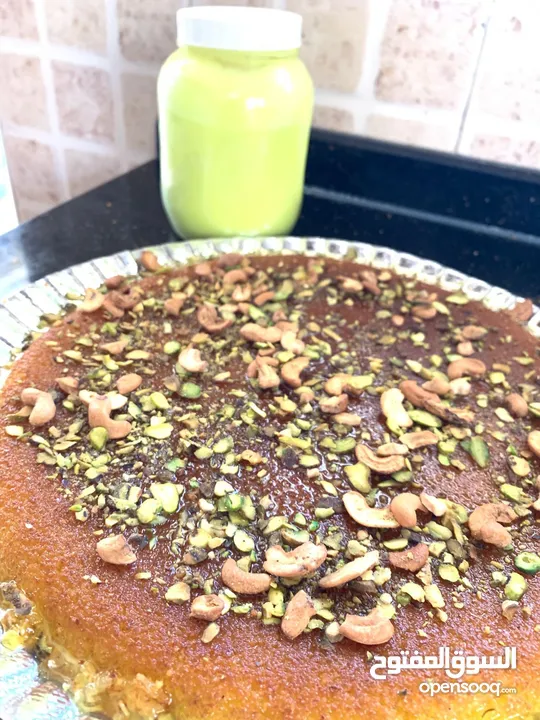 كنافة نابلسية اصيلة بالسمن البلدي الاصلي والجبنة العرقاوية الغنية عن التعريف