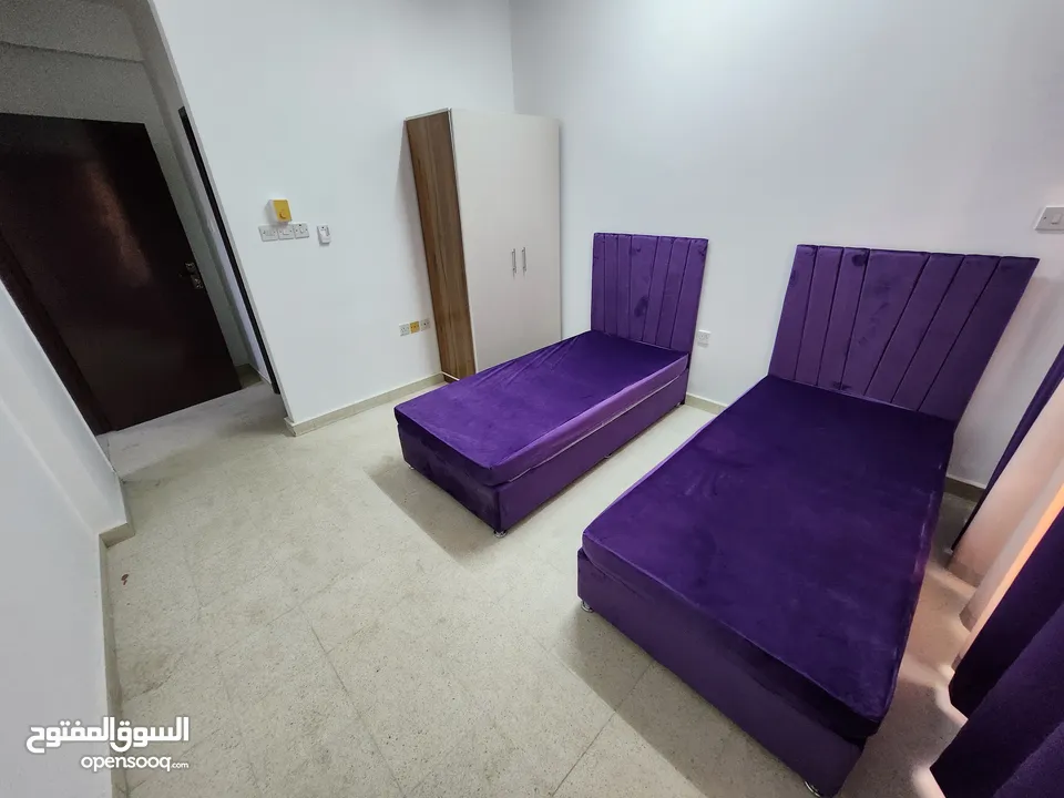 للإيجار - 2BHK مؤثث بالكامل ( أول ساكن ) في الخوير خلف مستشفي بدر السماء