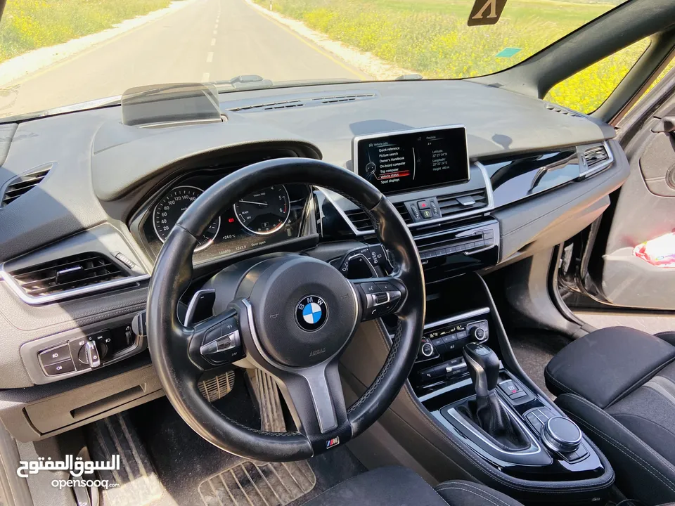 سيارة مميزة جداً، مُلفته للنظر،في رام الله BMW 218d 2017 , 7ركاب، محرك ديزل،2000 تيربو، اقتصادية