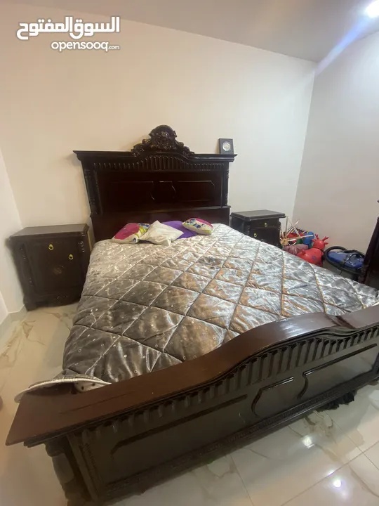 غرفة نوم مصري دمياطي حفر زان احمر للبيع الفوري قابل للتفاوض