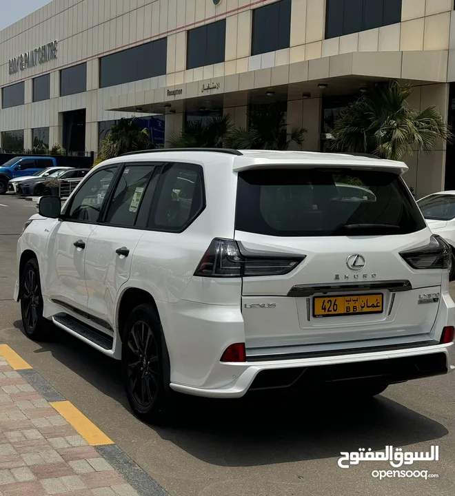 للبيع لكزس ستيشن موديل:2019 LX5700 رقم واحد بلاك اديشن تشيكات الوكاله