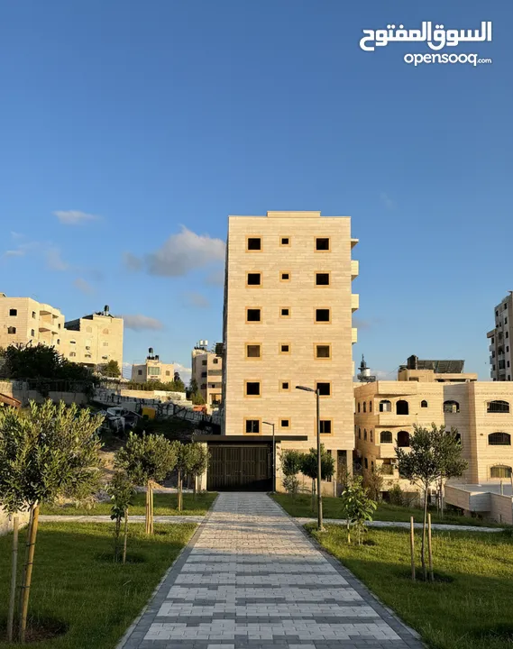 شقتين للبيع بإطلاله جميلة ومنطقة راقية