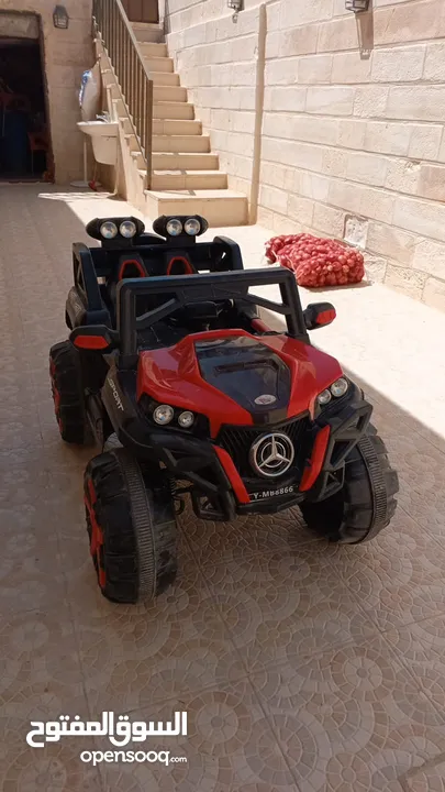 سيارة أطفال شحن مقعدين