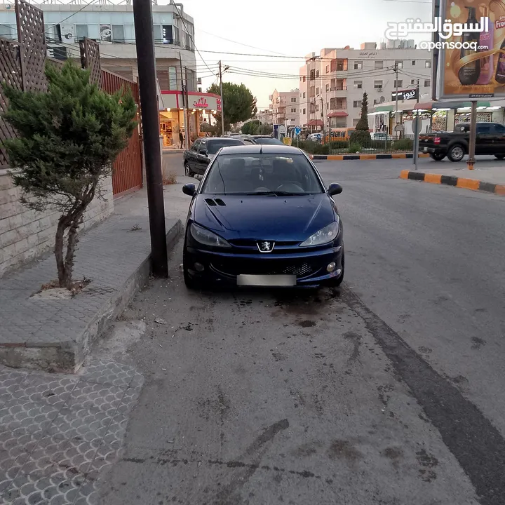 بيجيو 206 يوجد فيها كبسه للسرعه   بيجيو 206 سيدان بحال الوكاله   للتواصل على الدردشه الرجاء عدم