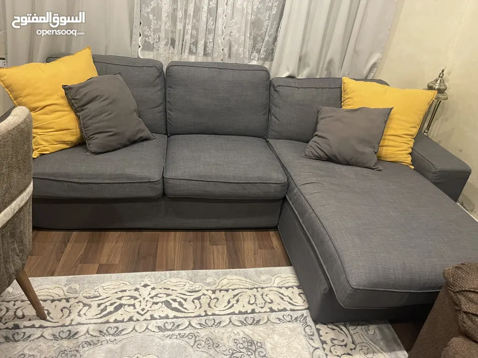 كنب كورنر من أيكيا سعر البيع 150 لا يوجد خدمه توصيل الكورنر في حاله ممتازه نفس الأمريكي