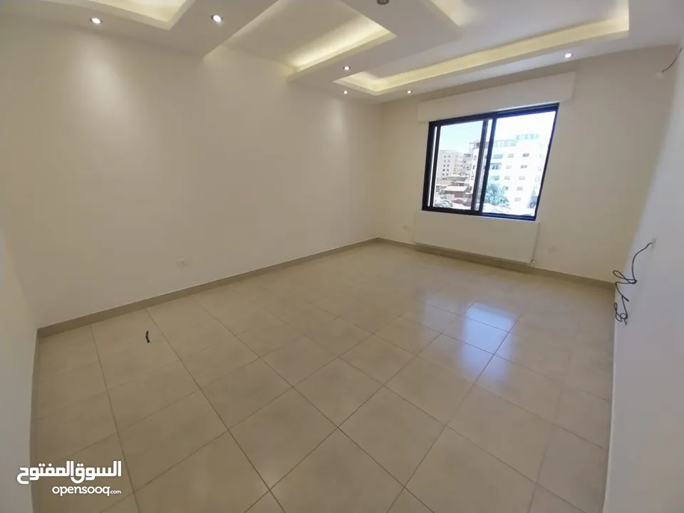 شقة غير مفروشة للإيجار ( Property 38842 ) سنوي فقط