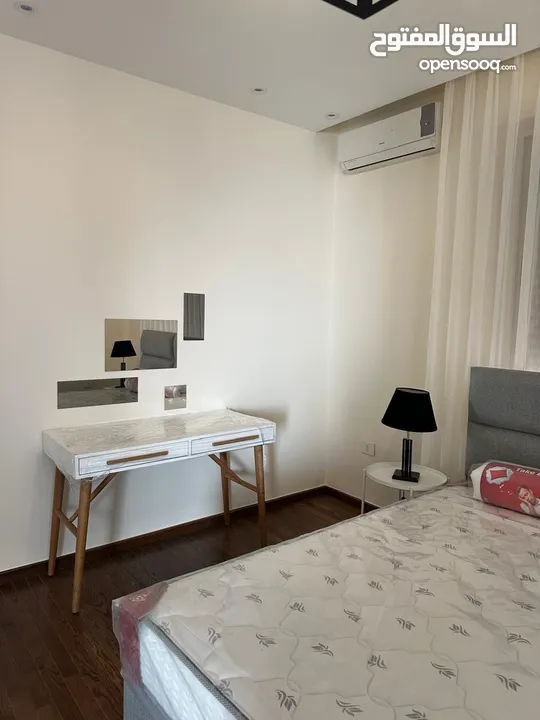 شقة مفروشة للإيجار  ( Property 42002 )-175064011