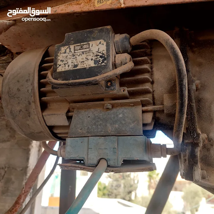 ونش رفع ايطالي أصلي  1 فاز مستعمل  بحالة ممتازة
