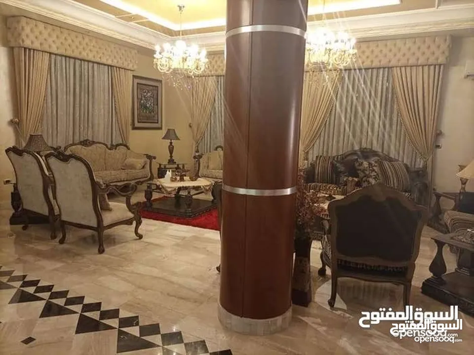 الظهير فيلا مستقله فخمه جدا فن معماري عاليه ومطله اجمل موقع مكون من اكثر من سكنه