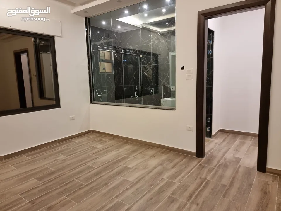 بالاقساط شقة 220 متر في دير غبار باطلالة خلابة و تشطيب فندقي