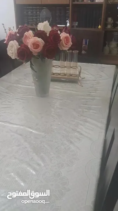 طقم كنب اشلي 7 مقاعد و طقم سفرة 8 مقاعد