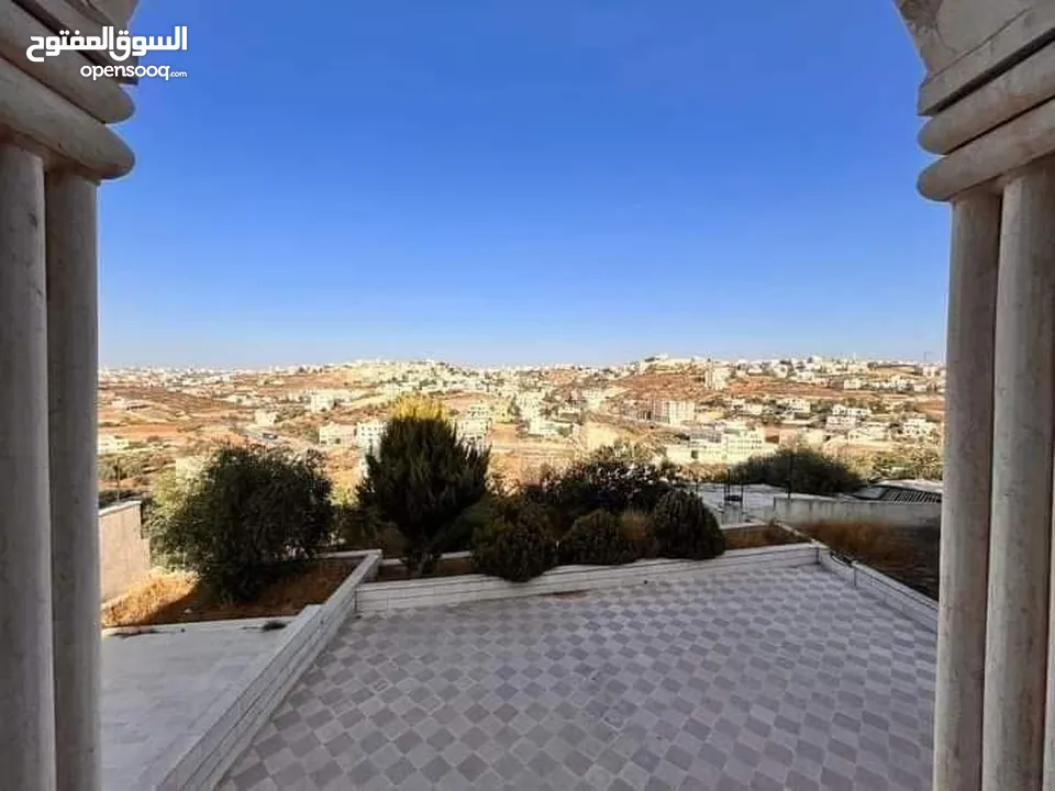 بيت مستقل ڤيلا جانبية مميزة للبيع في بني نعيم قضاء الخليل وعليه اطلالة جميلة جدا وفي منطقة مرتفعة