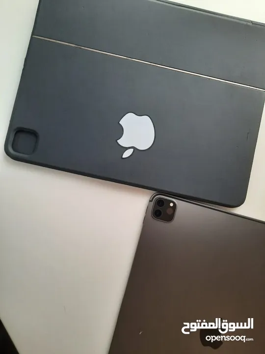 للبيع iPad pro  الجيل الرابع 2021 (12.9) إنش بدعم شريحه خط